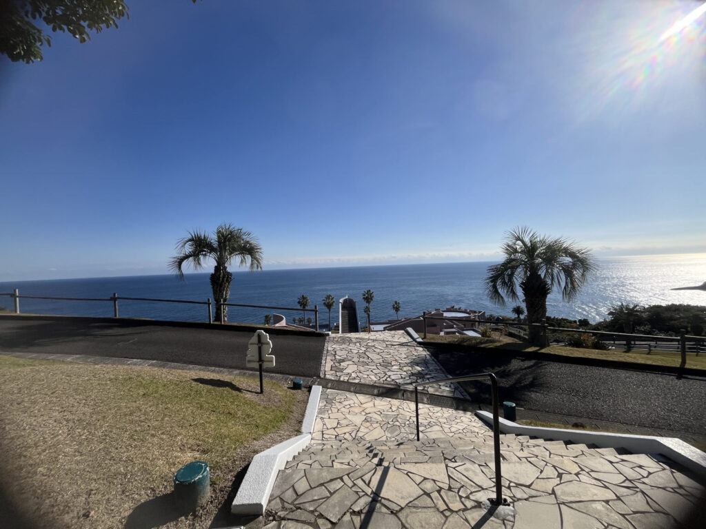 現地で感じた地球感謝の鐘の魅力