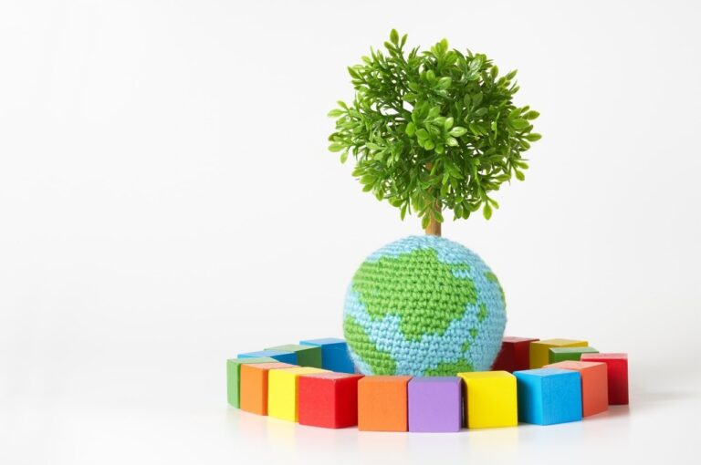 SDGsとウェルビーイングの関係性とは？持続可能な社会と幸福の実現に向けた最新動向