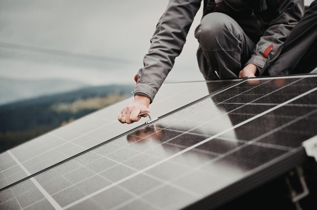 脱炭素の事例——国内の先進的な取り組みを紹介