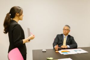 新規開拓営業代行会社への提案・商談の様子